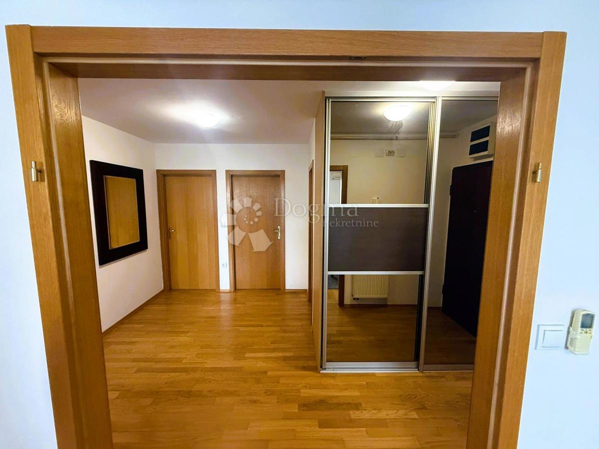 Apartmán Na predaj - VARAŽDINSKA VARAŽDIN