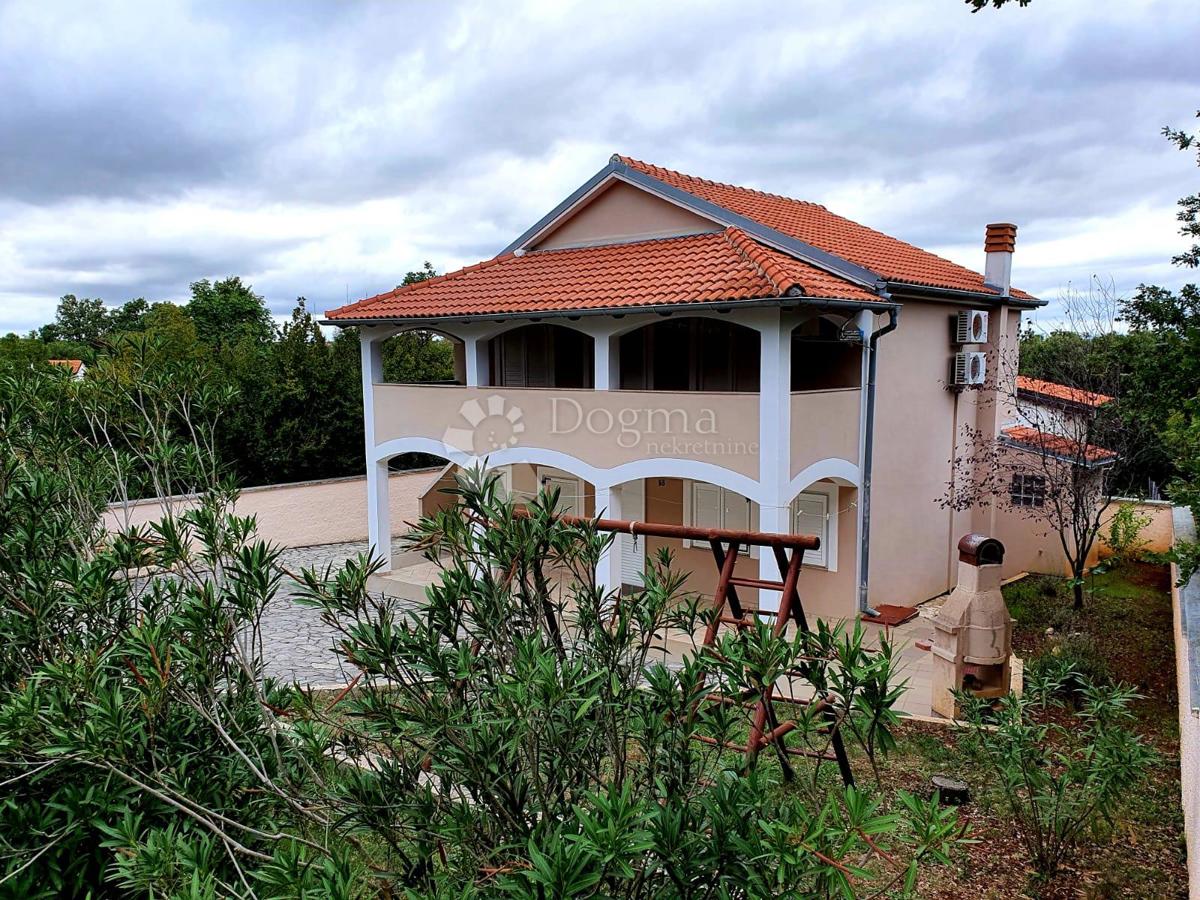Kuća Na prodaju - ISTARSKA MARČANA
