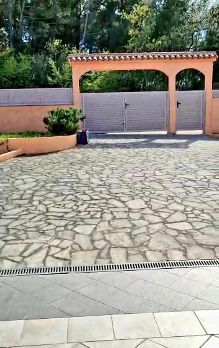 Kuća Na prodaju - ISTARSKA MARČANA