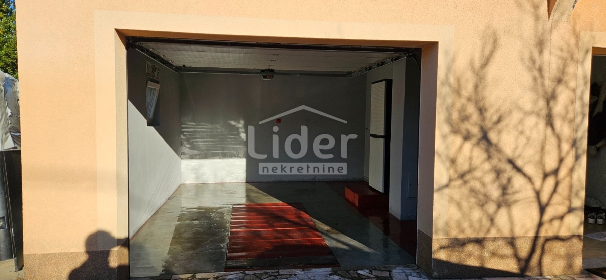 Flat For rent ČAVLE