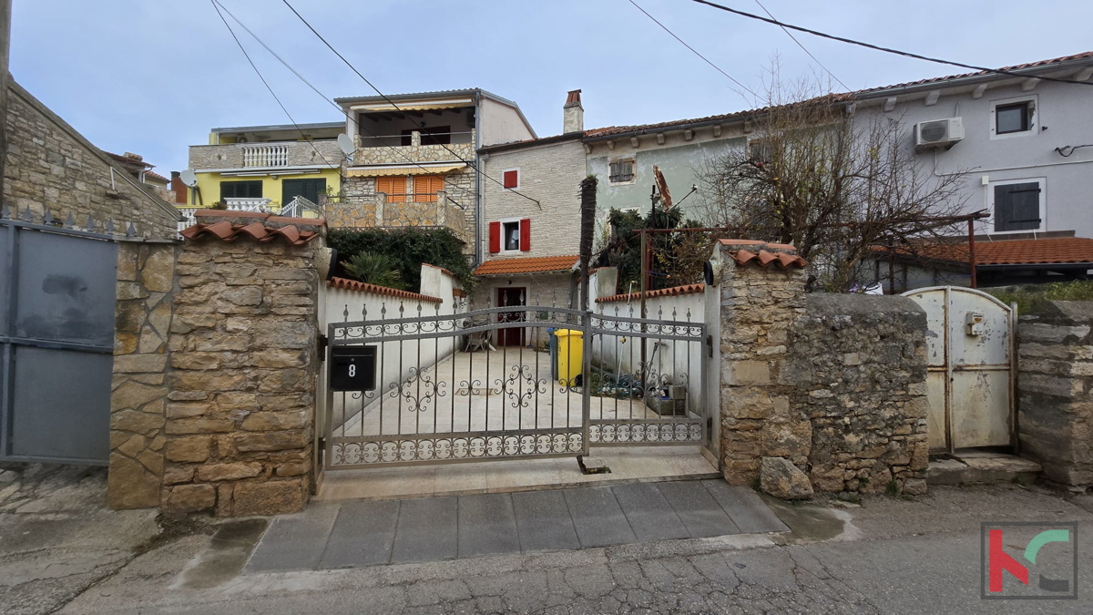 Kuća Na prodaju - ISTARSKA LIŽNJAN