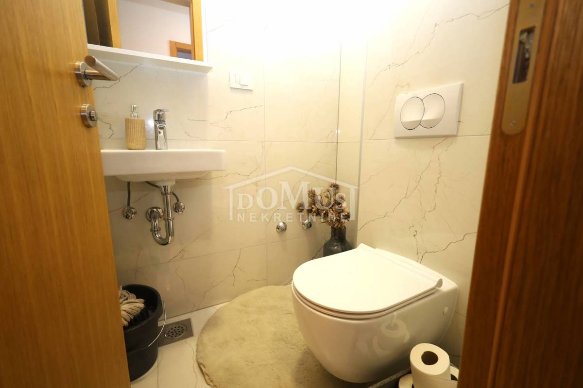 Flat For sale - ŠIBENSKO-KNINSKA VODICE