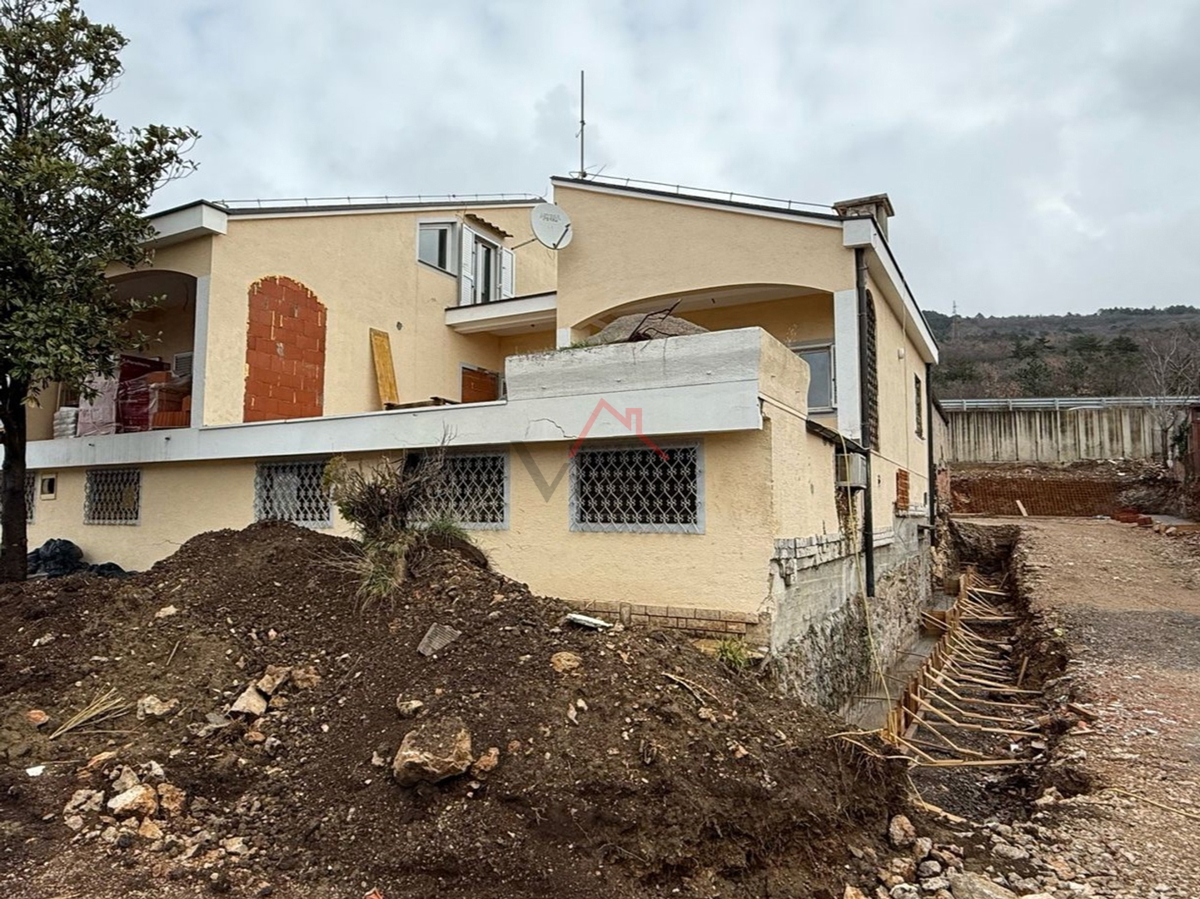 Stan Na prodaju - PRIMORSKO-GORANSKA CRIKVENICA