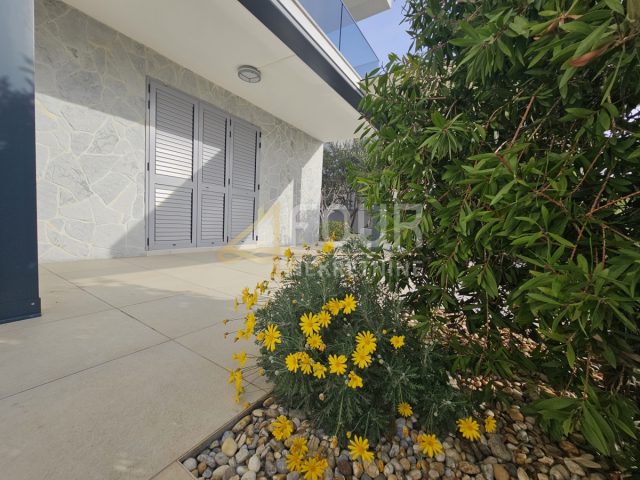 Hiša Na predaj - šibensko-kninska Vodice - foto 2/37