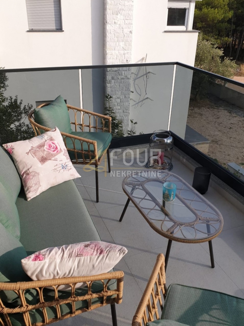 House For sale - ŠIBENSKO-KNINSKA VODICE
