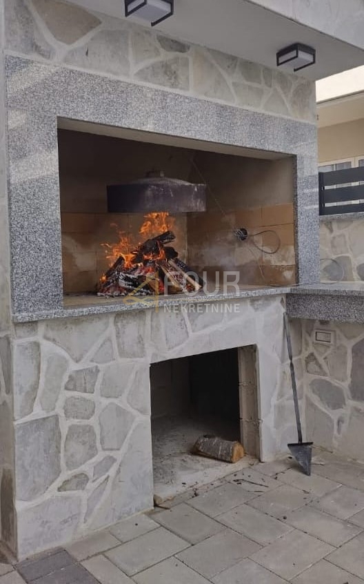 House For sale - ŠIBENSKO-KNINSKA VODICE