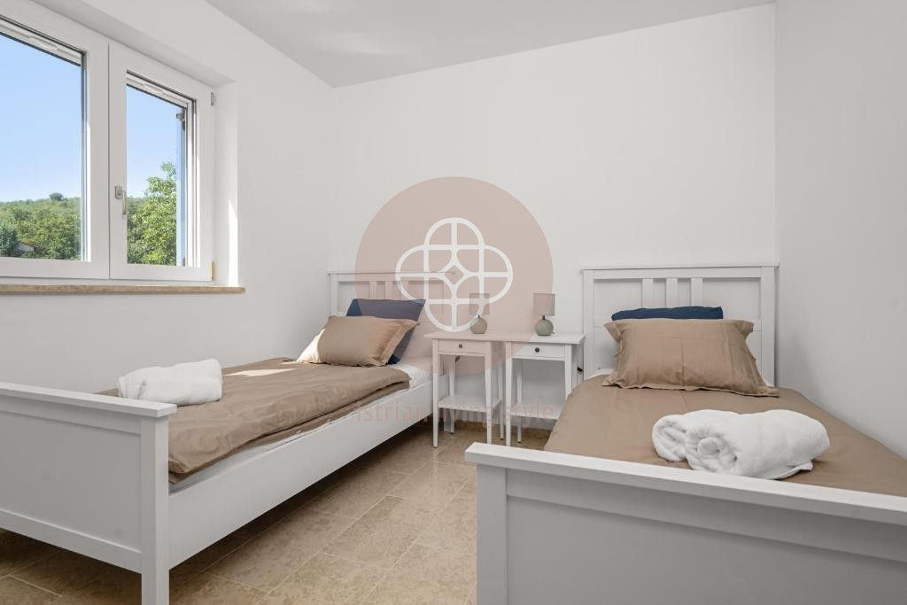 House For sale - ISTARSKA RAŠA