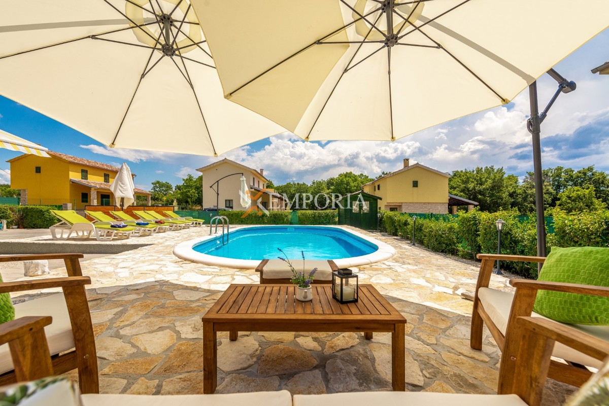 House For sale - ZADARSKA RAŽANAC