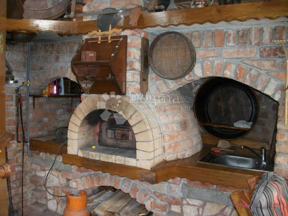 Maison À louer - KRAPINSKO-ZAGORSKA MIHOVLJAN