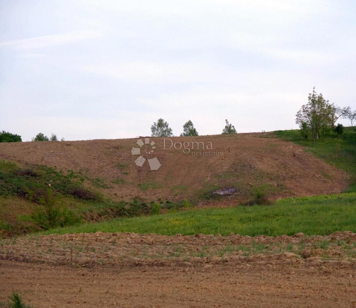 Zemljište Na prodaju - KARLOVAČKA KARLOVAC