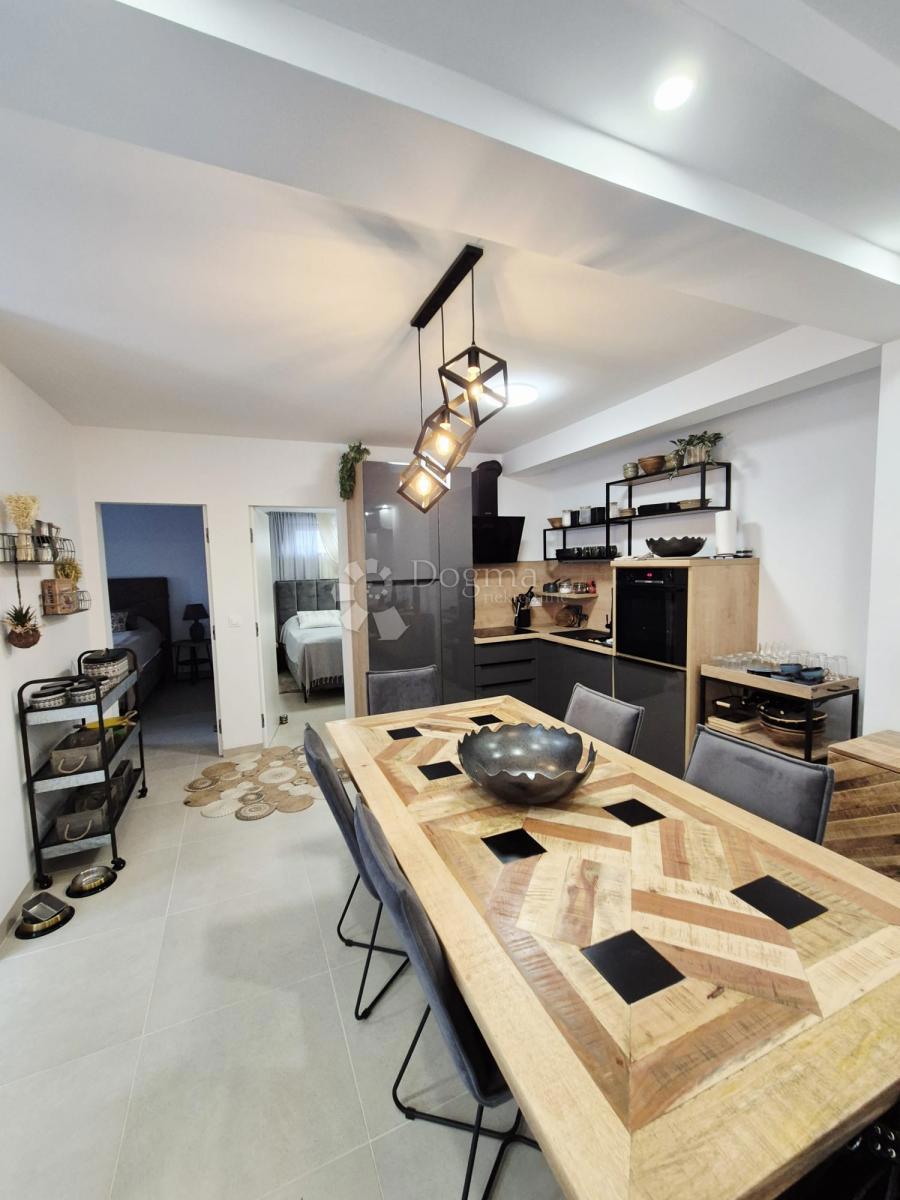 Flat For sale - SPLITSKO-DALMATINSKA TROGIR