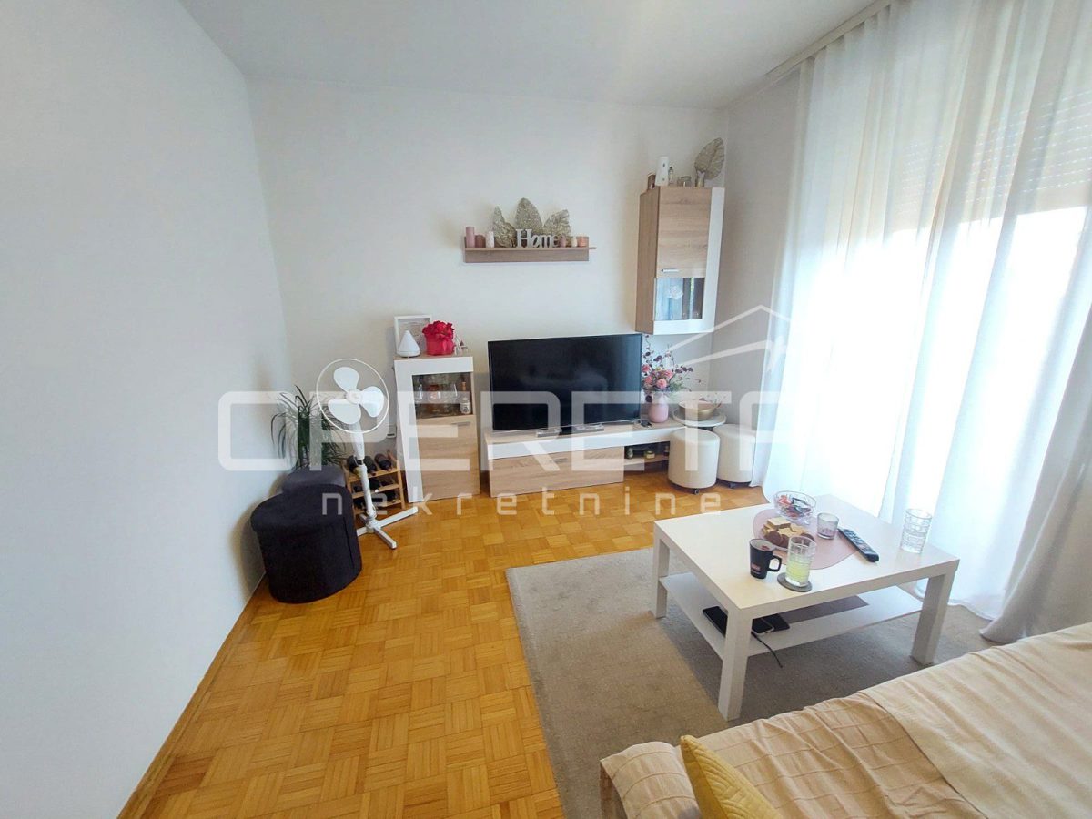 Mieszkanie Na sprzedaż - GRAD ZAGREB ZAGREB