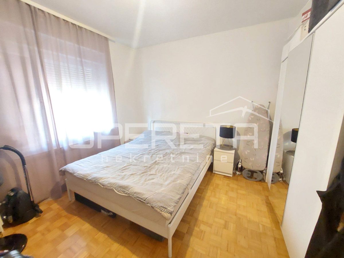 Mieszkanie Na sprzedaż - GRAD ZAGREB ZAGREB