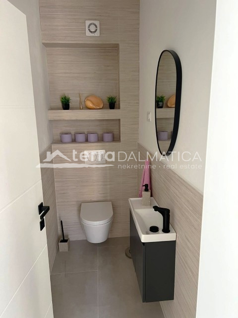House For sale - ŠIBENSKO-KNINSKA VODICE