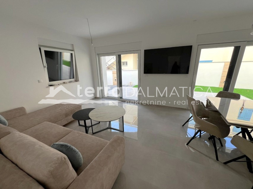 House For sale - ŠIBENSKO-KNINSKA VODICE