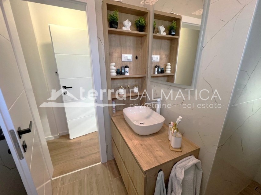 House For sale - ŠIBENSKO-KNINSKA VODICE
