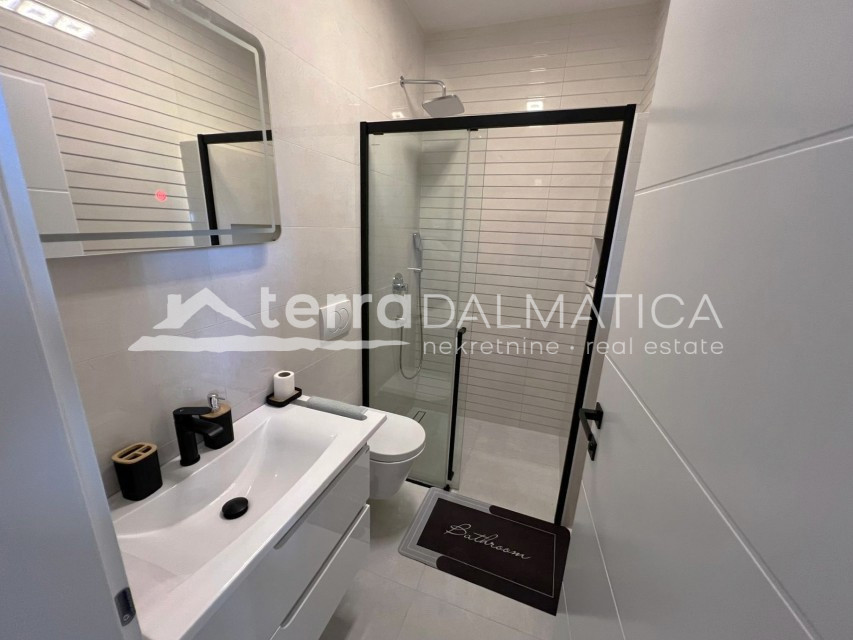 House For sale - ŠIBENSKO-KNINSKA VODICE