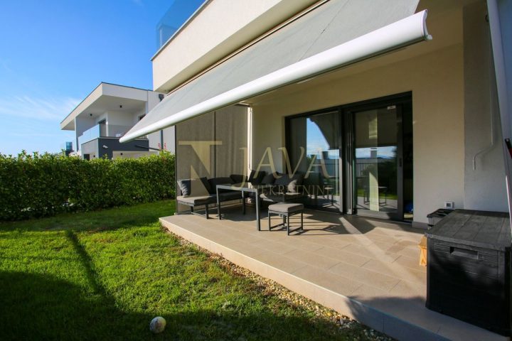 Apartment zu vermieten 124 m² – Kostrena