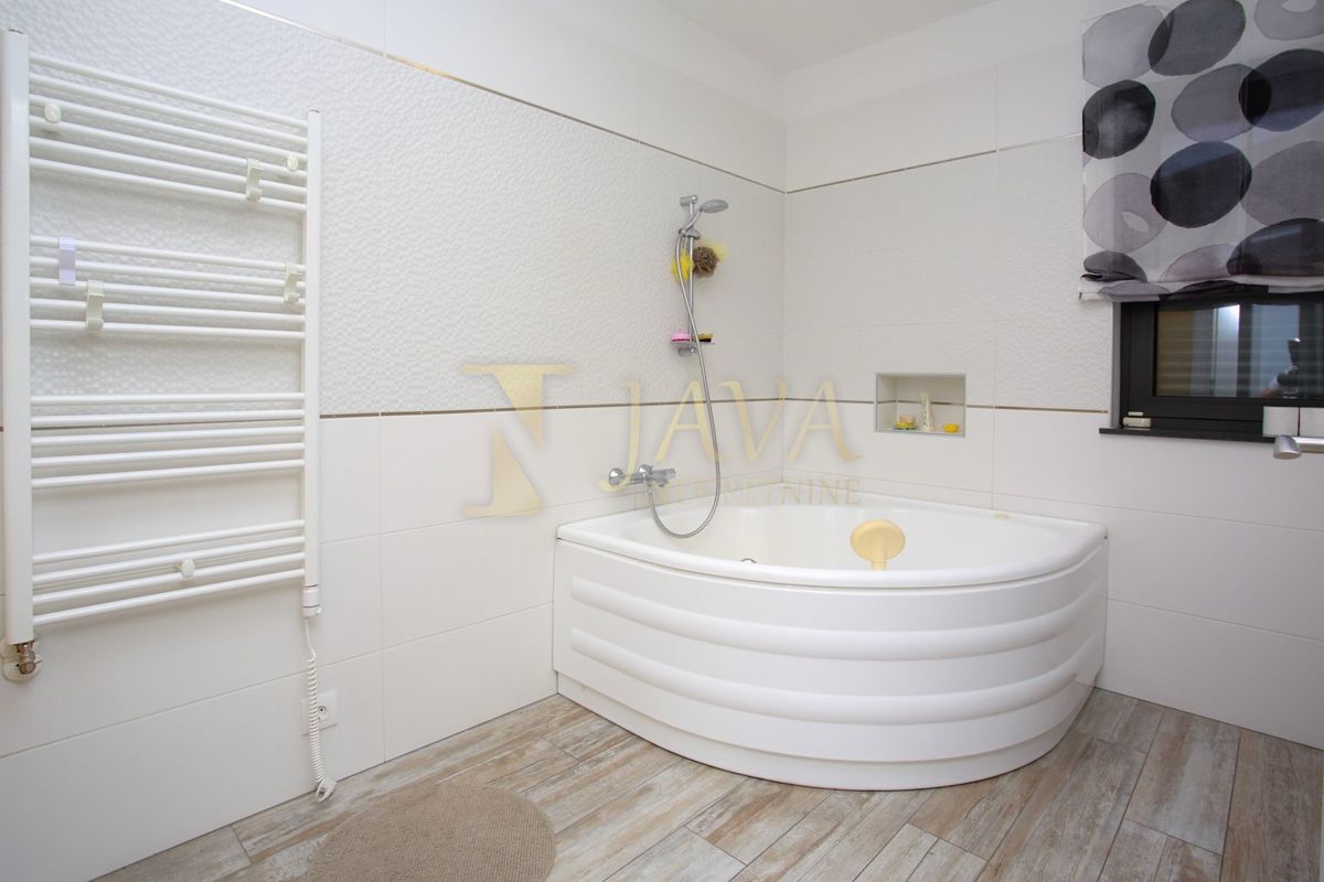 Apartment Zu vermieten - PRIMORSKO-GORANSKA KOSTRENA