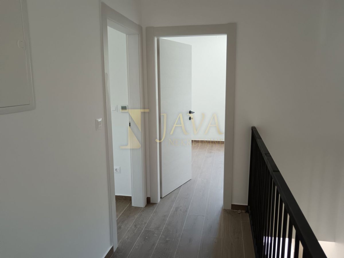Maison À vendre - PRIMORSKO-GORANSKA KASTAV