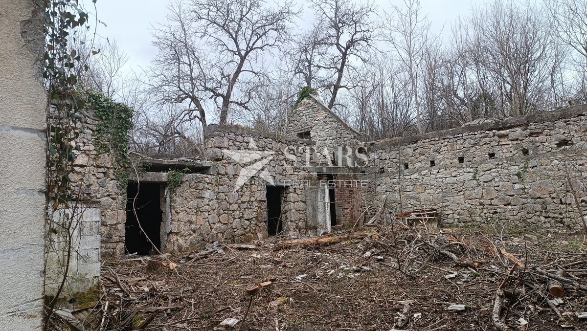 Pozemok Na predaj - KARLOVAČKA PLAŠKI