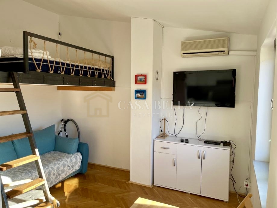 Stan Na prodaju - Primorsko-goranska Krk - foto 1/10