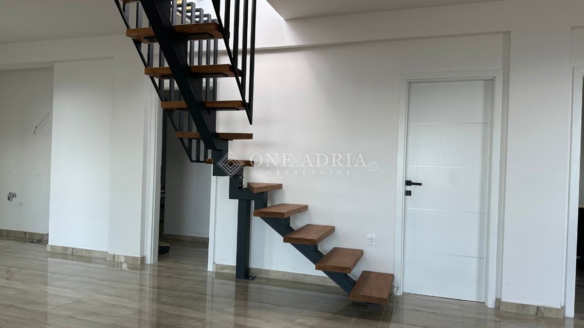 Apartmán Na predaj - PRIMORSKO-GORANSKA RAB