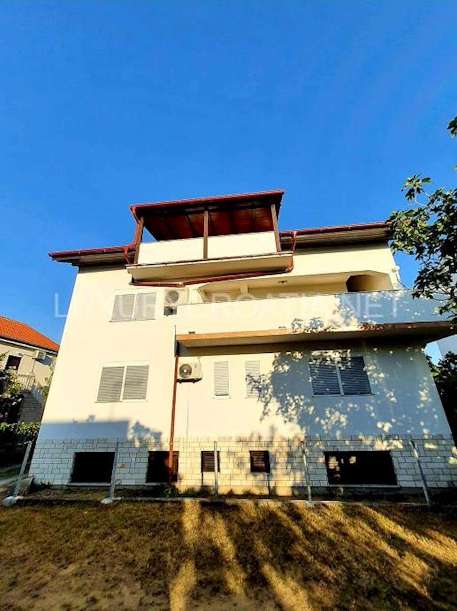 House For sale - ZADARSKA NIN