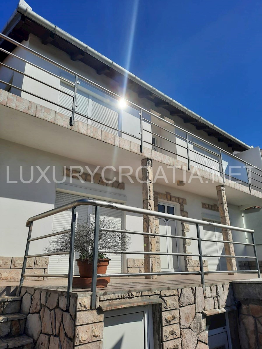 Maison À vendre - SPLITSKO-DALMATINSKA ŠOLTA