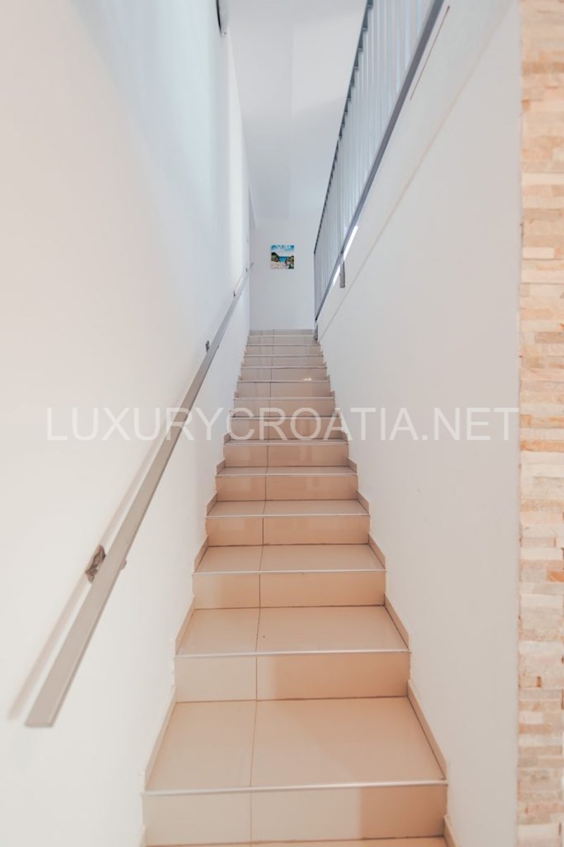 House For sale - ZADARSKA NIN