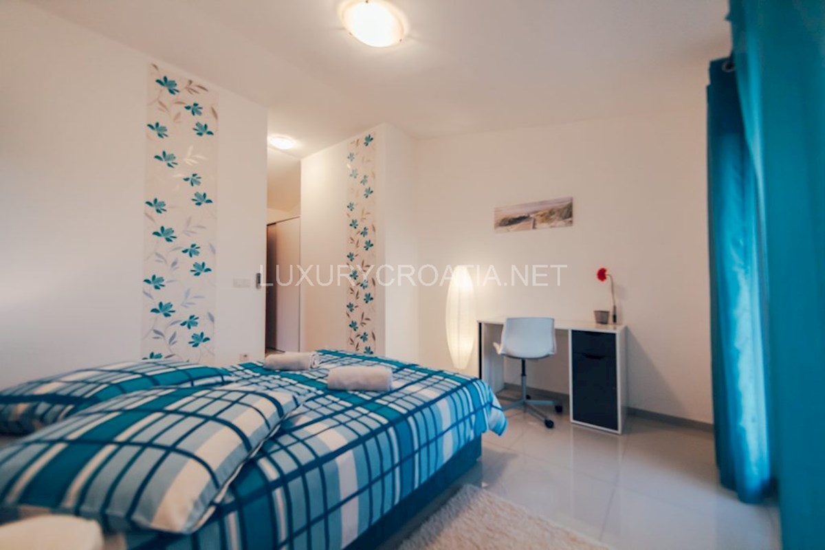 House For sale - ZADARSKA NIN