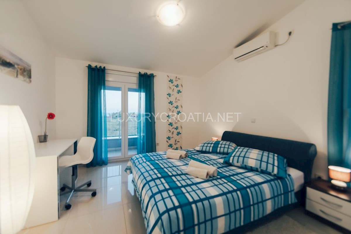 House For sale - ZADARSKA NIN