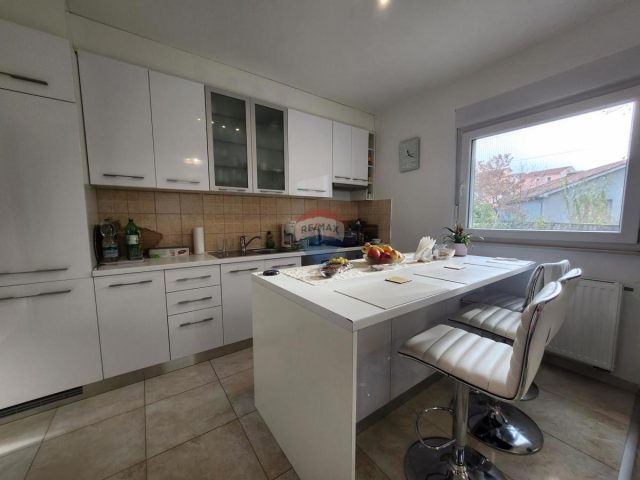 Stan na prodaju 86 m² – Viškovo