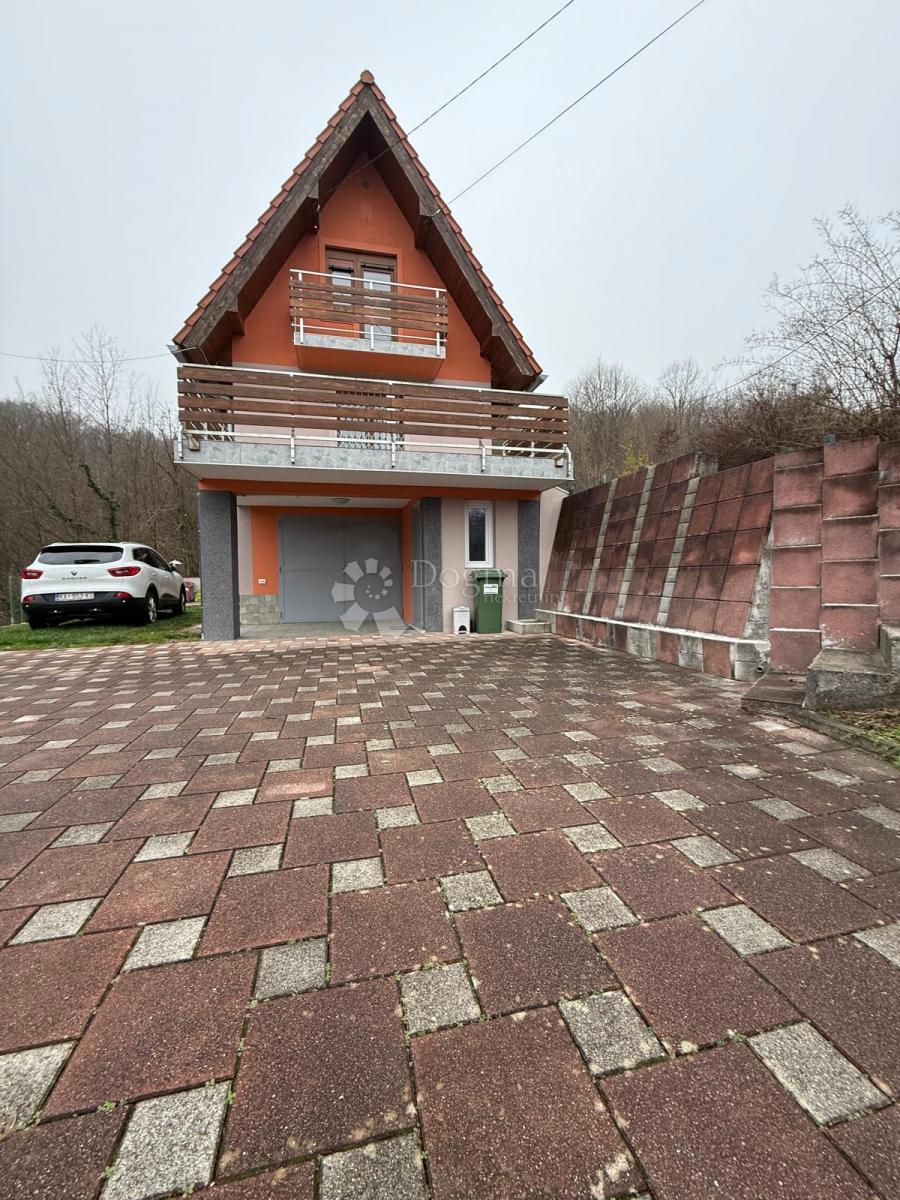 Dom Na sprzedaż - KARLOVAČKA NETRETIĆ