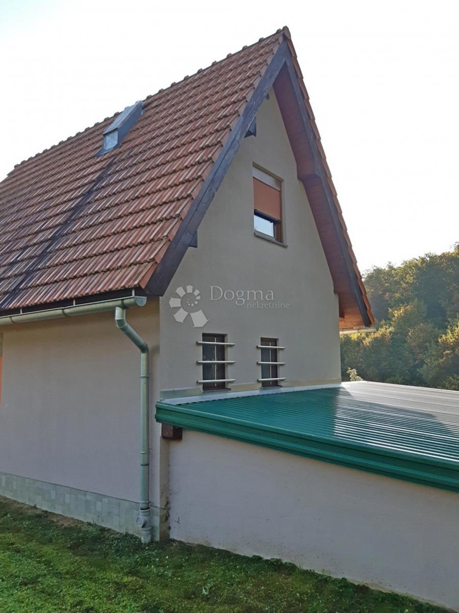 Dom Na sprzedaż - KARLOVAČKA NETRETIĆ