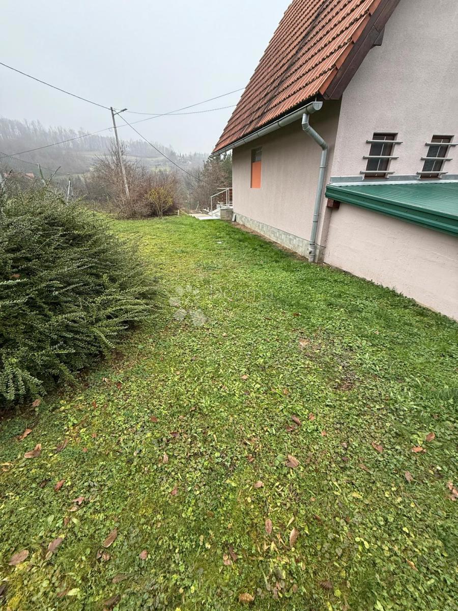 Dom Na sprzedaż - KARLOVAČKA NETRETIĆ
