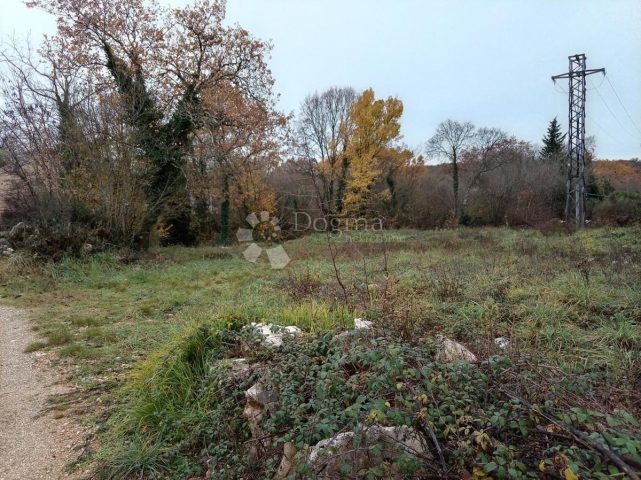 Zemljište na prodaju 1022 m² – Krk