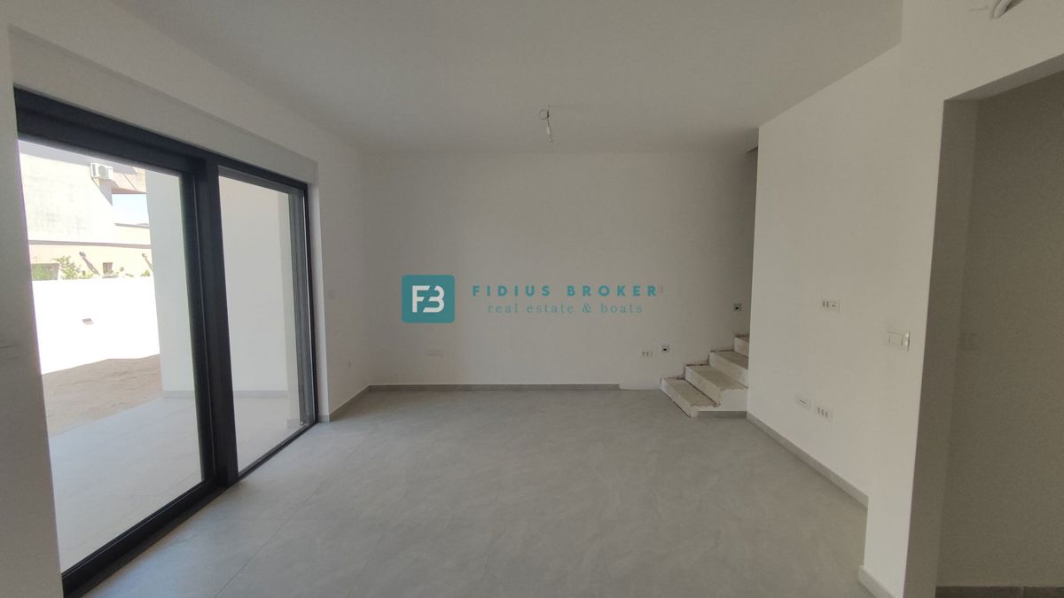 Flat For sale - ŠIBENSKO-KNINSKA VODICE