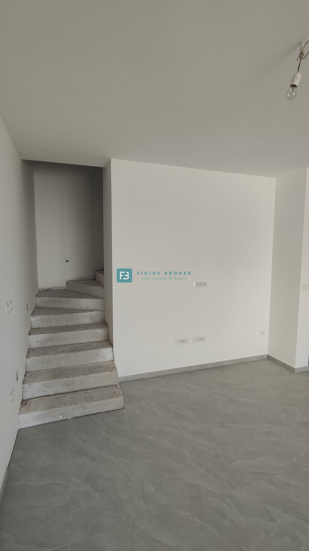 Flat For sale - ŠIBENSKO-KNINSKA VODICE