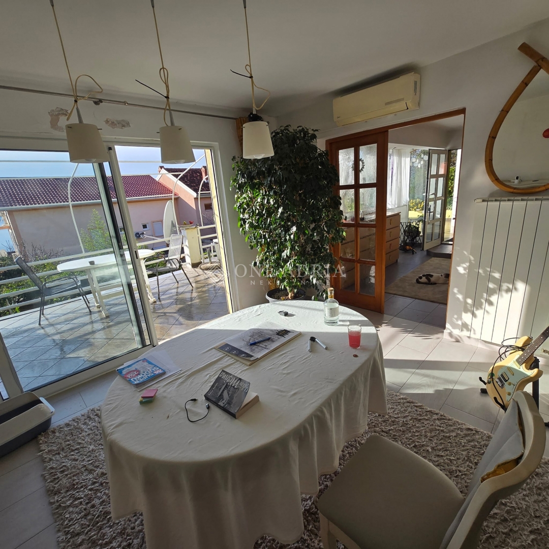 Stan Na prodaju - PRIMORSKO-GORANSKA CRIKVENICA