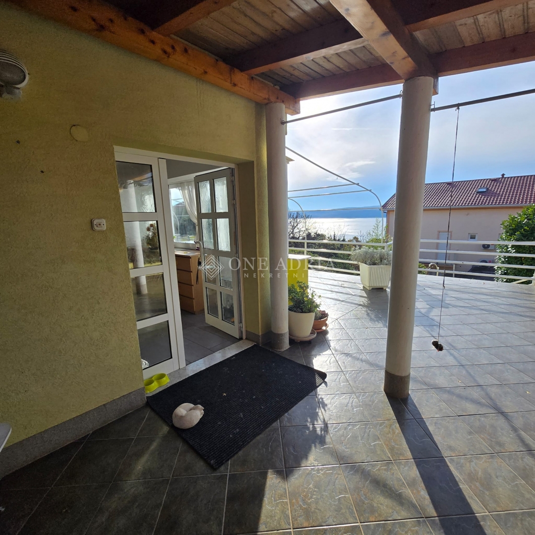 Stan Na prodaju - PRIMORSKO-GORANSKA CRIKVENICA