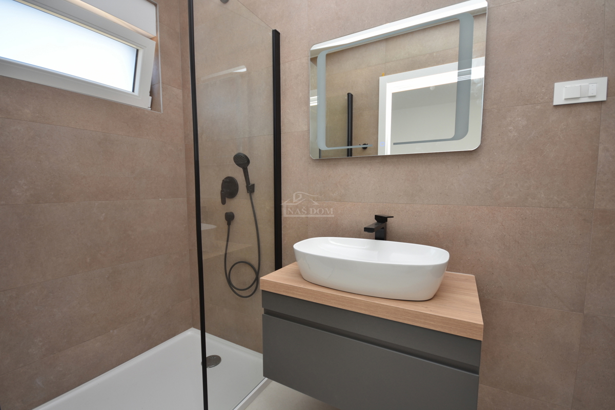 Flat For sale - ŠIBENSKO-KNINSKA VODICE