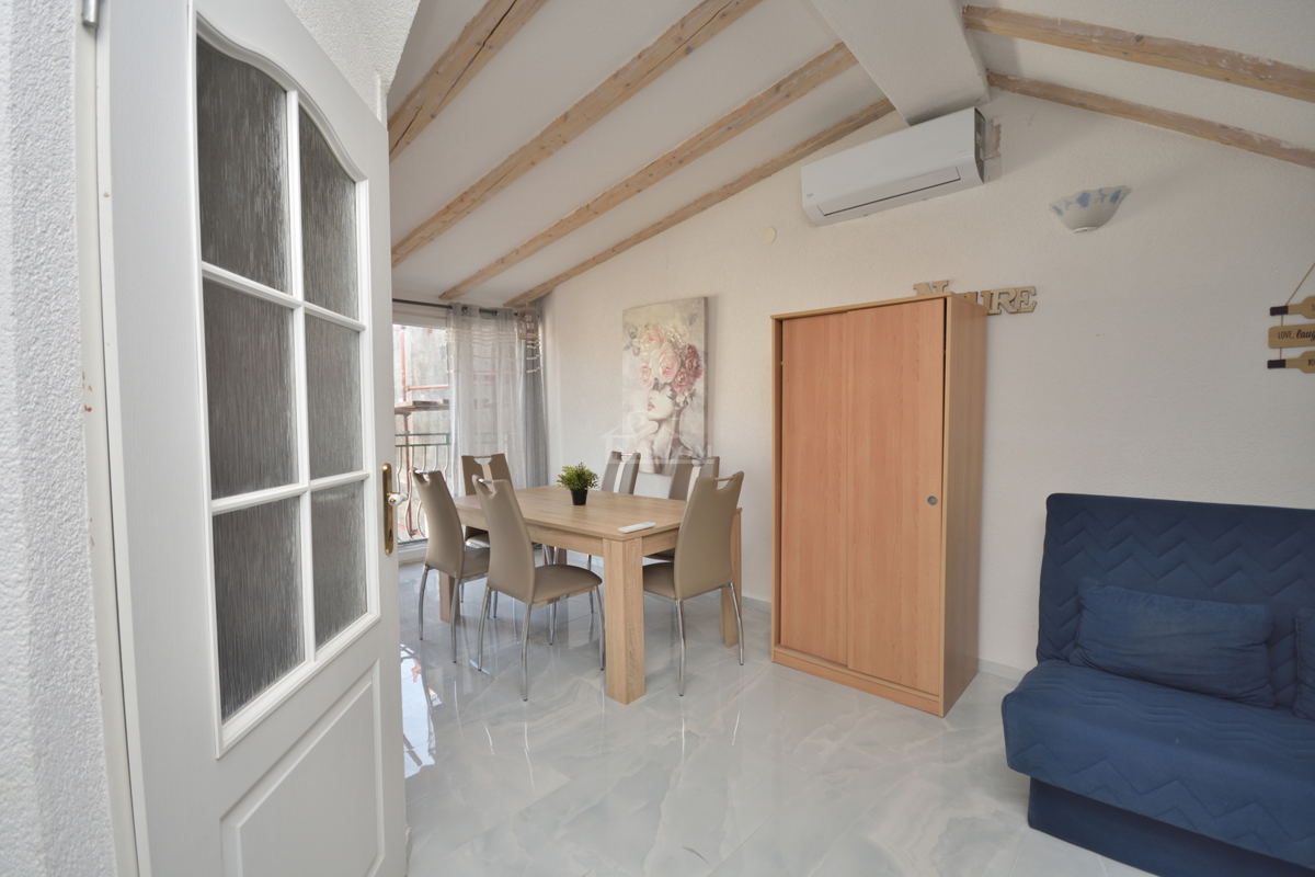Mieszkanie Na sprzedaż - ŠIBENSKO-KNINSKA VODICE