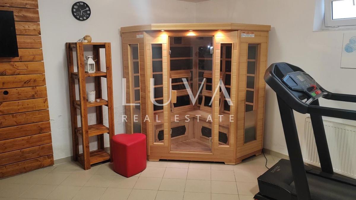 Kuća Na prodaju - OSJEČKO-BARANJSKA OSIJEK