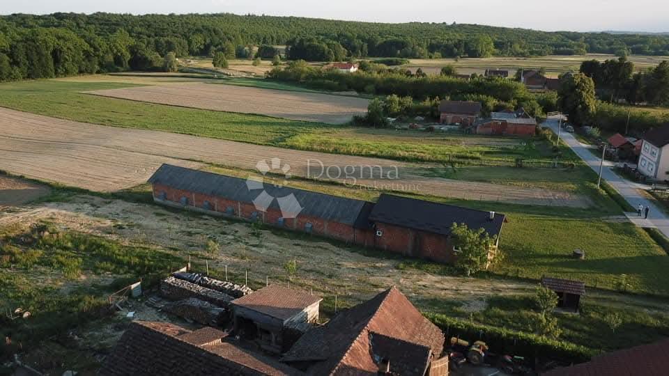 Dom Na sprzedaż - KOPRIVNIČKO-KRIŽEVAČKA KRIŽEVCI