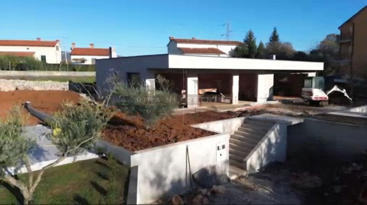 Hiša na predaj 176 m² – Labin