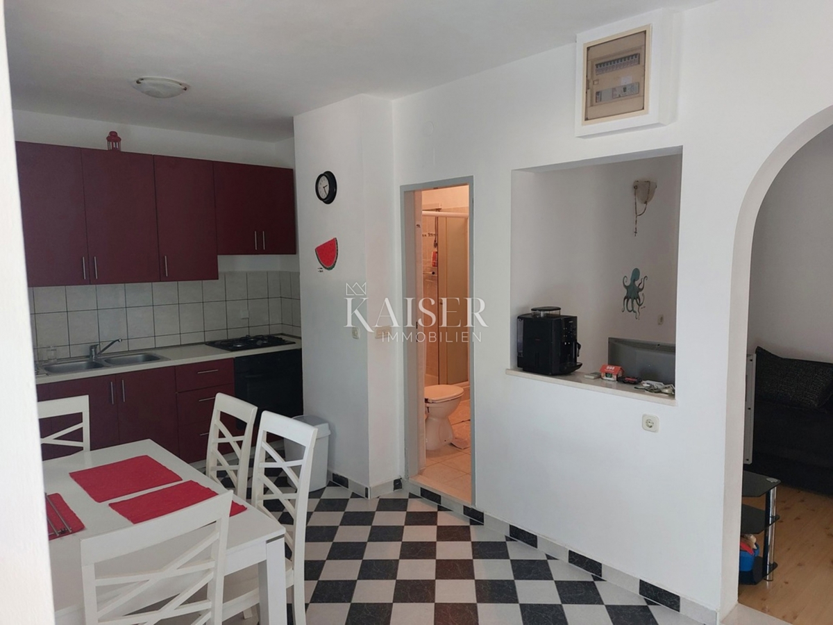 Appartement À vendre - ŠIBENSKO-KNINSKA ROGOZNICA