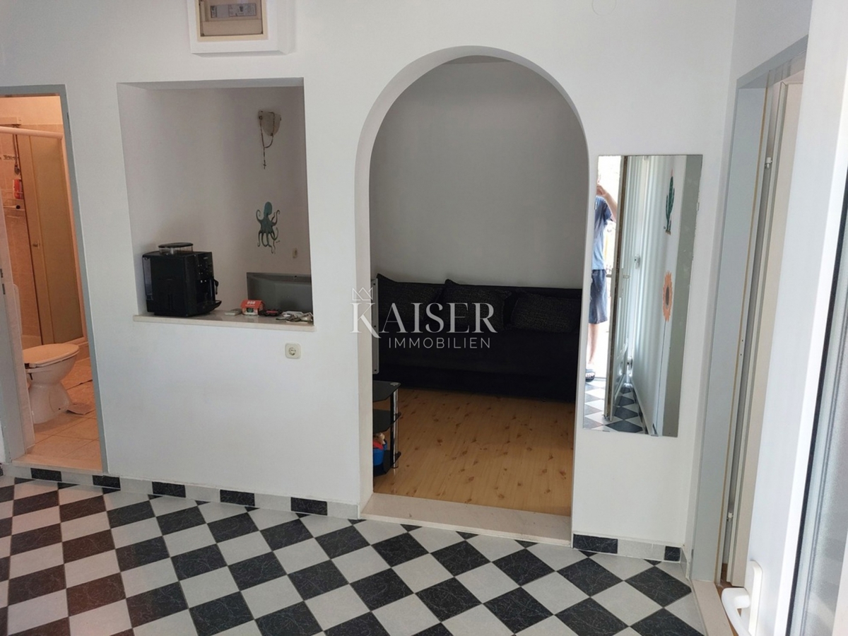 Appartement À vendre - ŠIBENSKO-KNINSKA ROGOZNICA