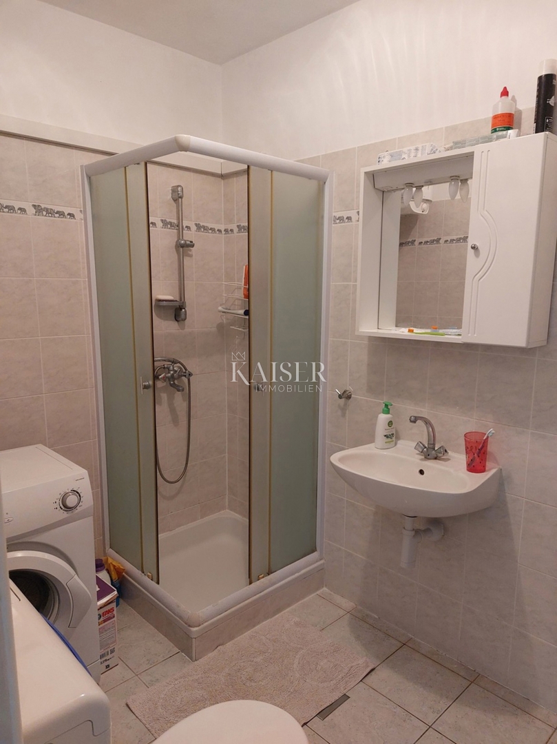 Appartement À vendre - ŠIBENSKO-KNINSKA ROGOZNICA