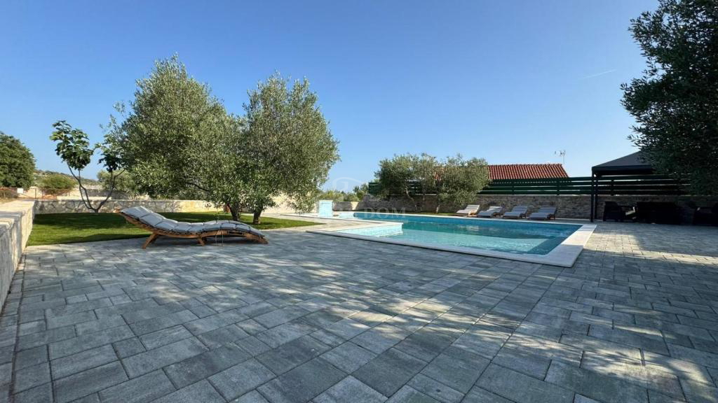 Kuća Na prodaju - ŠIBENSKO-KNINSKA VODICE